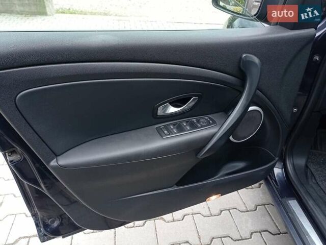 Синий Рено Меган, объемом двигателя 1.5 л и пробегом 247 тыс. км за 6950 $, фото 28 на Automoto.ua