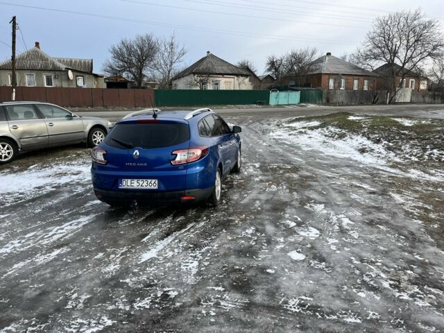 Синий Рено Меган, объемом двигателя 1.5 л и пробегом 270 тыс. км за 4500 $, фото 3 на Automoto.ua