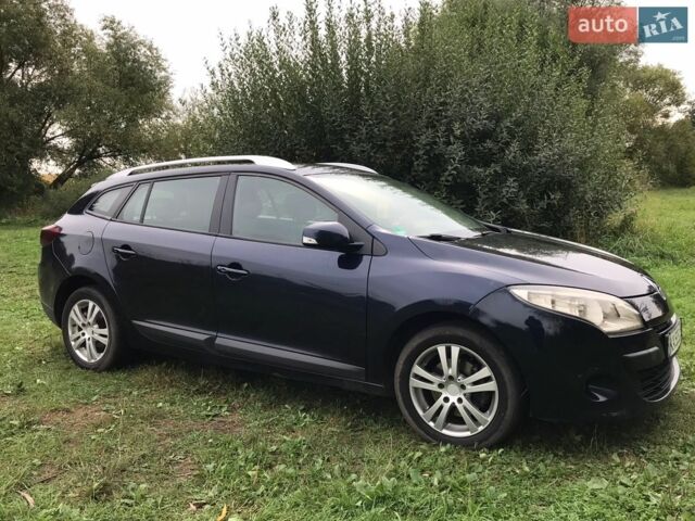 Синий Рено Меган, объемом двигателя 1.5 л и пробегом 300 тыс. км за 5600 $, фото 13 на Automoto.ua