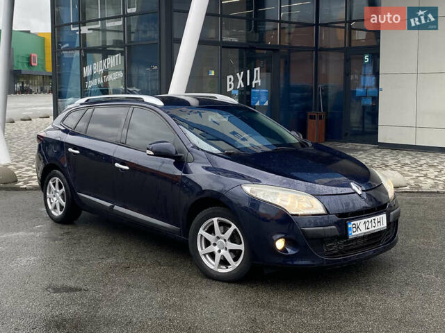 Рено Меган 2011 в Киеве на Automoto.ua Синий Рено Меган, объемом двигателя 1.5 л и пробегом 356 тыс. км за 6700 $, фото 2 на Automoto.ua