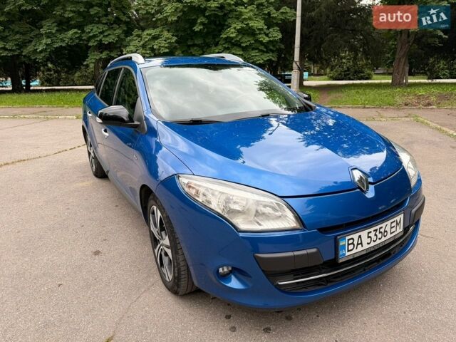 Синий Рено Меган, объемом двигателя 1.46 л и пробегом 267 тыс. км за 7200 $, фото 1 на Automoto.ua