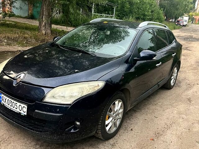 Синий Рено Меган, объемом двигателя 1.5 л и пробегом 230 тыс. км за 5500 $, фото 3 на Automoto.ua