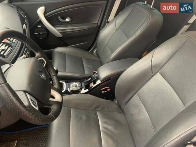 Синий Рено Меган, объемом двигателя 1.5 л и пробегом 290 тыс. км за 8850 $, фото 14 на Automoto.ua