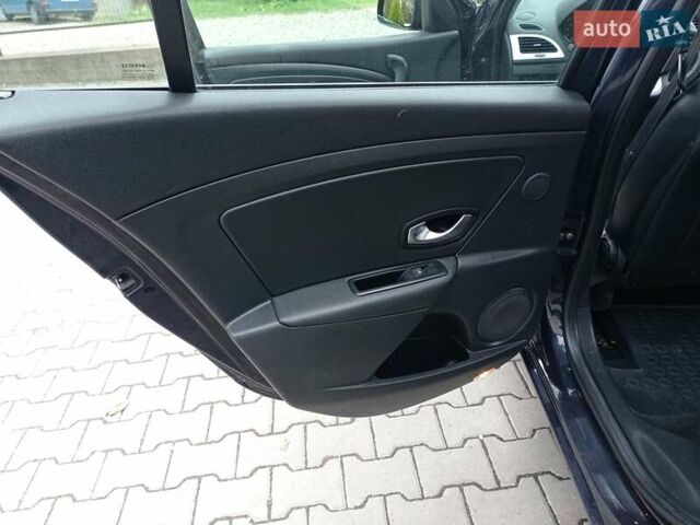 Синий Рено Меган, объемом двигателя 1.5 л и пробегом 247 тыс. км за 6950 $, фото 29 на Automoto.ua