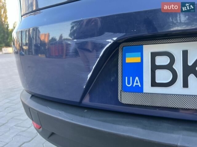 Синій Рено Меган, об'ємом двигуна 1.46 л та пробігом 350 тис. км за 5000 $, фото 34 на Automoto.ua