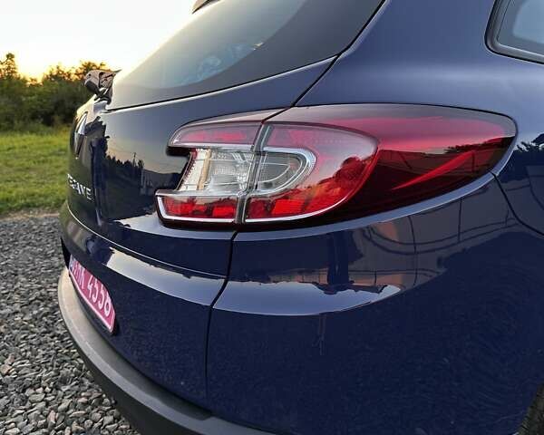 Синій Рено Меган, об'ємом двигуна 1.6 л та пробігом 211 тис. км за 7300 $, фото 8 на Automoto.ua