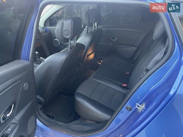 Синій Рено Меган, об'ємом двигуна 1.5 л та пробігом 272 тис. км за 8800 $, фото 7 на Automoto.ua