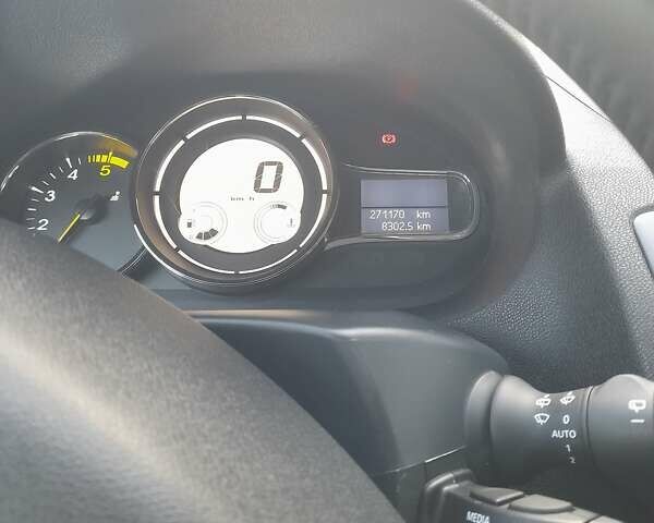 Синій Рено Меган, об'ємом двигуна 1.46 л та пробігом 271 тис. км за 7080 $, фото 9 на Automoto.ua