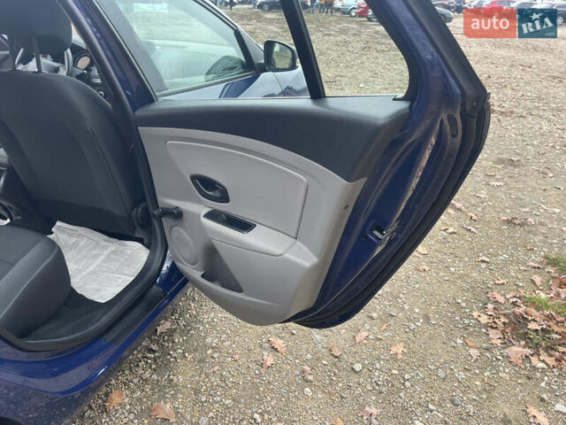 Синий Рено Меган, объемом двигателя 1.6 л и пробегом 175 тыс. км за 6999 $, фото 58 на Automoto.ua