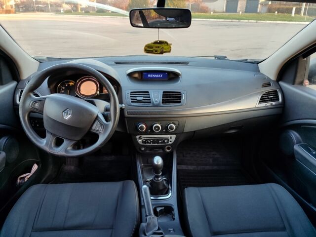 Синій Рено Меган, об'ємом двигуна 1.5 л та пробігом 200 тис. км за 5900 $, фото 9 на Automoto.ua