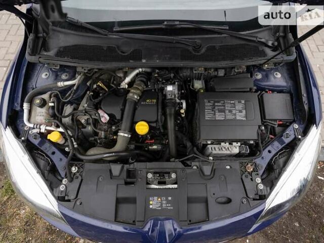 Синий Рено Меган, объемом двигателя 1.46 л и пробегом 197 тыс. км за 8199 $, фото 105 на Automoto.ua