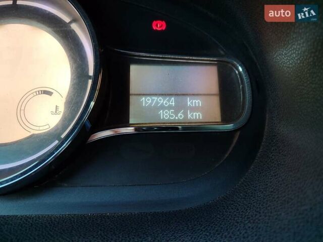 Синий Рено Меган, объемом двигателя 1.46 л и пробегом 200 тыс. км за 5900 $, фото 2 на Automoto.ua