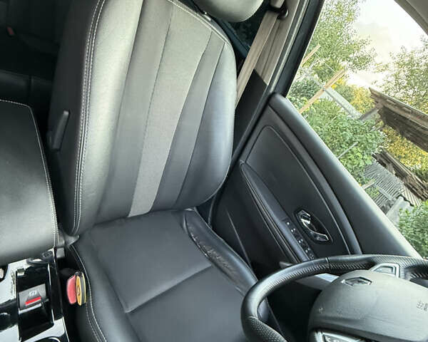 Синий Рено Меган, объемом двигателя 1.6 л и пробегом 205 тыс. км за 9300 $, фото 13 на Automoto.ua