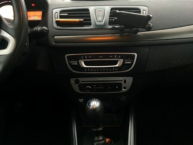 Синий Рено Меган, объемом двигателя 1.5 л и пробегом 232 тыс. км за 7950 $, фото 3 на Automoto.ua