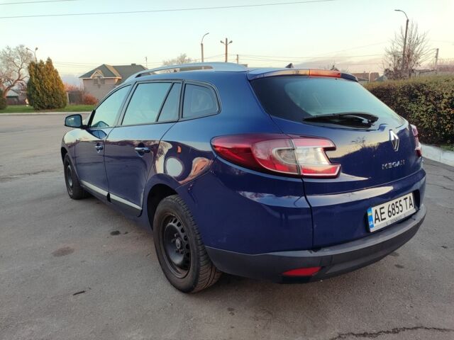 Синій Рено Меган, об'ємом двигуна 1.5 л та пробігом 200 тис. км за 5900 $, фото 3 на Automoto.ua