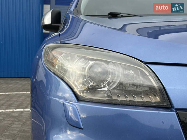 Синий Рено Меган, объемом двигателя 1.6 л и пробегом 338 тыс. км за 6999 $, фото 17 на Automoto.ua