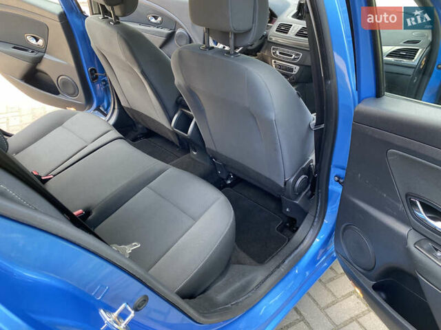 Синий Рено Меган, объемом двигателя 1.5 л и пробегом 284 тыс. км за 8300 $, фото 16 на Automoto.ua