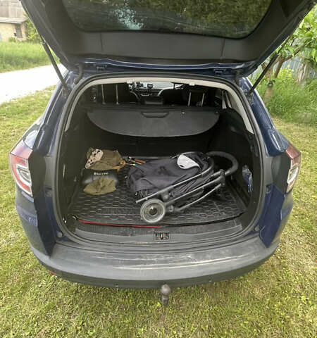 Синій Рено Меган, об'ємом двигуна 1.46 л та пробігом 240 тис. км за 6900 $, фото 4 на Automoto.ua