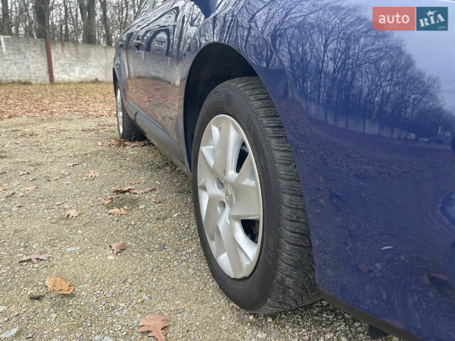 Синий Рено Меган, объемом двигателя 1.6 л и пробегом 175 тыс. км за 7500 $, фото 14 на Automoto.ua