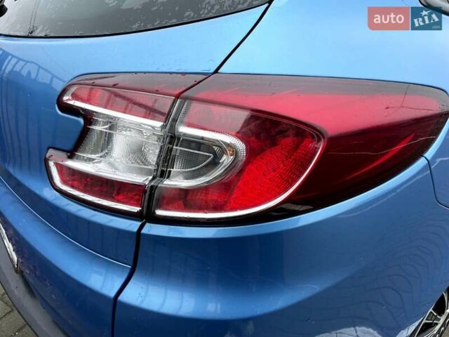 Синій Рено Меган, об'ємом двигуна 1.6 л та пробігом 222 тис. км за 8500 $, фото 10 на Automoto.ua