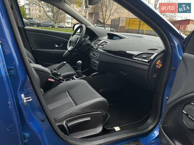 Синій Рено Меган, об'ємом двигуна 1.4 л та пробігом 238 тис. км за 6950 $, фото 76 на Automoto.ua