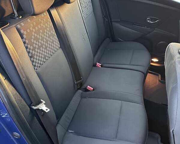 Синій Рено Меган, об'ємом двигуна 1.6 л та пробігом 211 тис. км за 7300 $, фото 23 на Automoto.ua