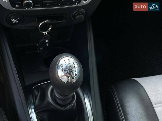 Синій Рено Меган, об'ємом двигуна 1.46 л та пробігом 301 тис. км за 9500 $, фото 12 на Automoto.ua