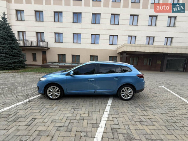 Синий Рено Меган, объемом двигателя 1.5 л и пробегом 213 тыс. км за 7950 $, фото 5 на Automoto.ua