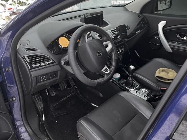 Синий Рено Меган, объемом двигателя 1.5 л и пробегом 250 тыс. км за 7050 $, фото 5 на Automoto.ua