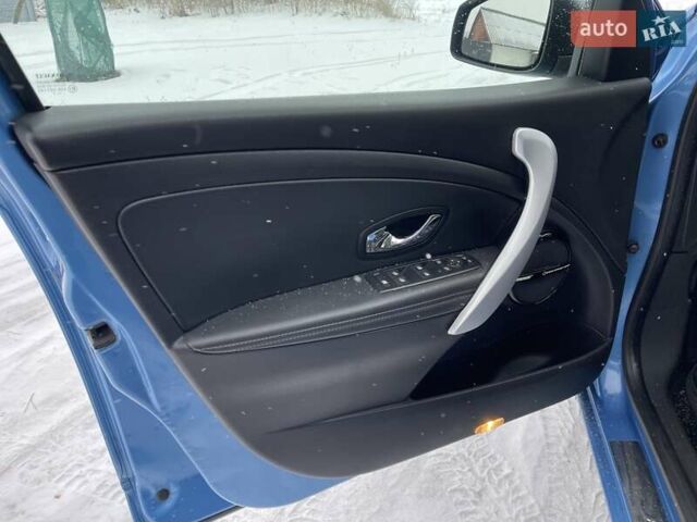 Синий Рено Меган, объемом двигателя 1.5 л и пробегом 230 тыс. км за 6750 $, фото 27 на Automoto.ua