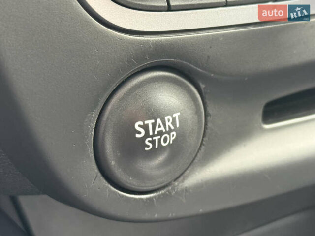 Синий Рено Меган, объемом двигателя 1.6 л и пробегом 338 тыс. км за 6999 $, фото 57 на Automoto.ua