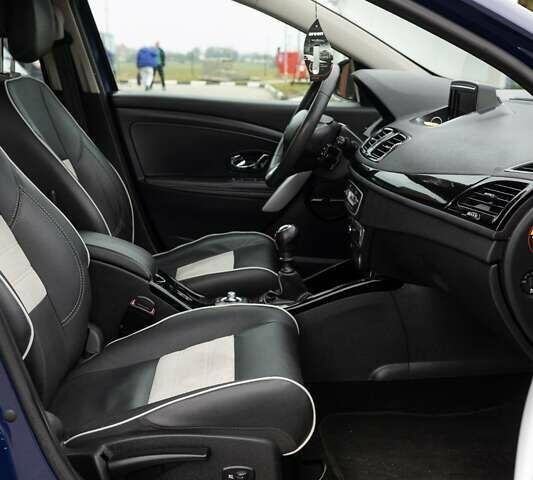 Синий Рено Меган, объемом двигателя 1.5 л и пробегом 233 тыс. км за 8199 $, фото 76 на Automoto.ua