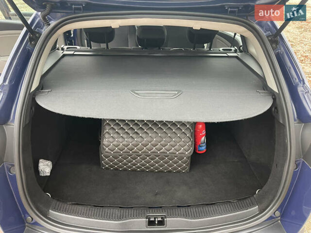 Синий Рено Меган, объемом двигателя 1.6 л и пробегом 175 тыс. км за 7500 $, фото 56 на Automoto.ua