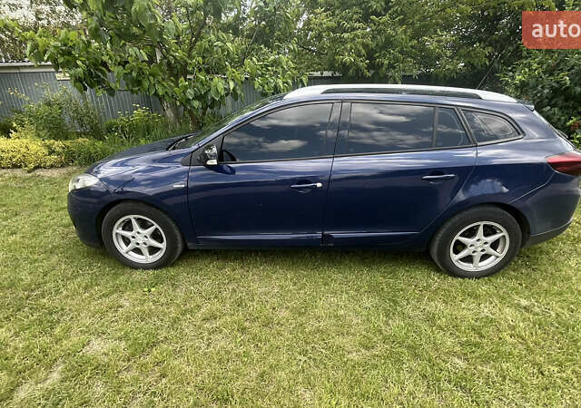 Синій Рено Меган, об'ємом двигуна 1.46 л та пробігом 240 тис. км за 6900 $, фото 1 на Automoto.ua