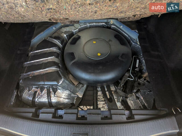 Синий Рено Меган, объемом двигателя 1.6 л и пробегом 280 тыс. км за 7500 $, фото 27 на Automoto.ua