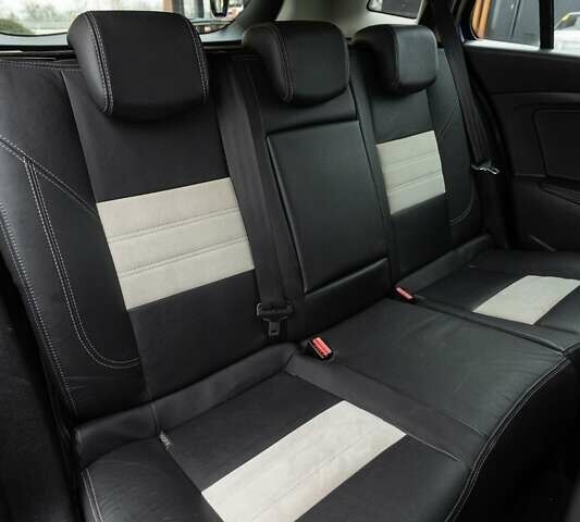 Синий Рено Меган, объемом двигателя 1.5 л и пробегом 233 тыс. км за 8199 $, фото 64 на Automoto.ua