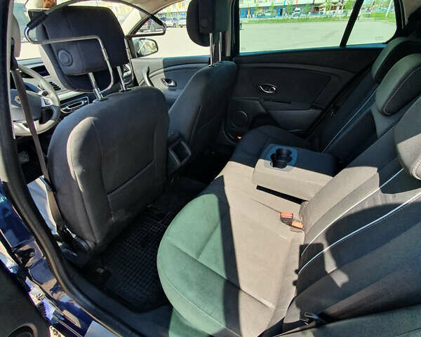 Синій Рено Меган, об'ємом двигуна 1.5 л та пробігом 265 тис. км за 7500 $, фото 8 на Automoto.ua