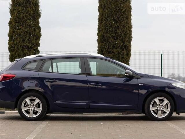 Синий Рено Меган, объемом двигателя 1.46 л и пробегом 197 тыс. км за 8199 $, фото 6 на Automoto.ua