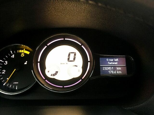 Синий Рено Меган, объемом двигателя 1.5 л и пробегом 232 тыс. км за 7950 $, фото 5 на Automoto.ua