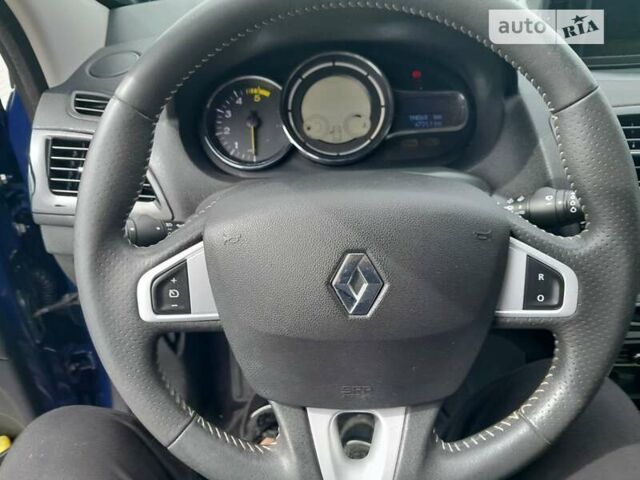 Синий Рено Меган, объемом двигателя 1.46 л и пробегом 197 тыс. км за 8199 $, фото 46 на Automoto.ua