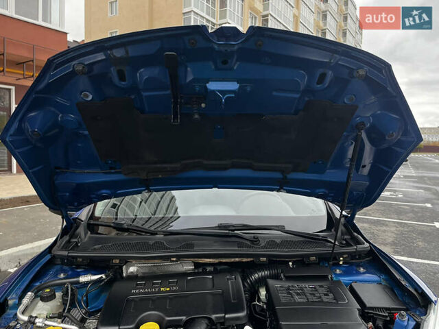 Синий Рено Меган, объемом двигателя 1.4 л и пробегом 238 тыс. км за 6950 $, фото 81 на Automoto.ua