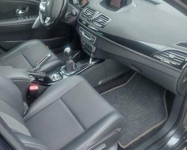 Синій Рено Меган, об'ємом двигуна 1.6 л та пробігом 247 тис. км за 9000 $, фото 10 на Automoto.ua