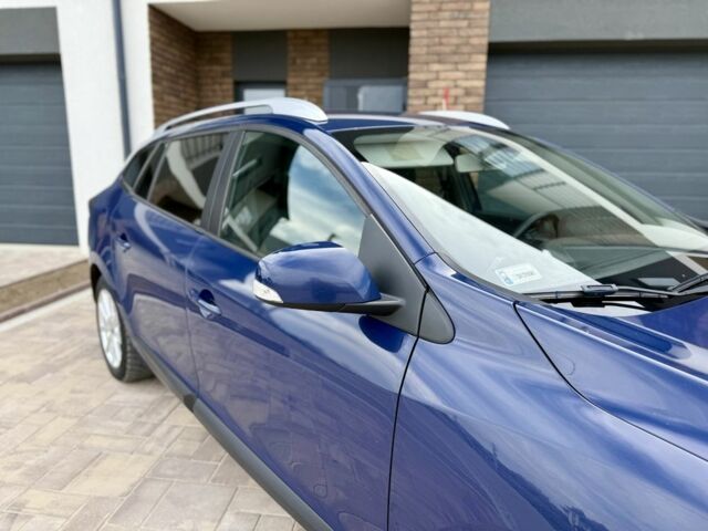 Синий Рено Меган, объемом двигателя 1.9 л и пробегом 210 тыс. км за 4200 $, фото 5 на Automoto.ua