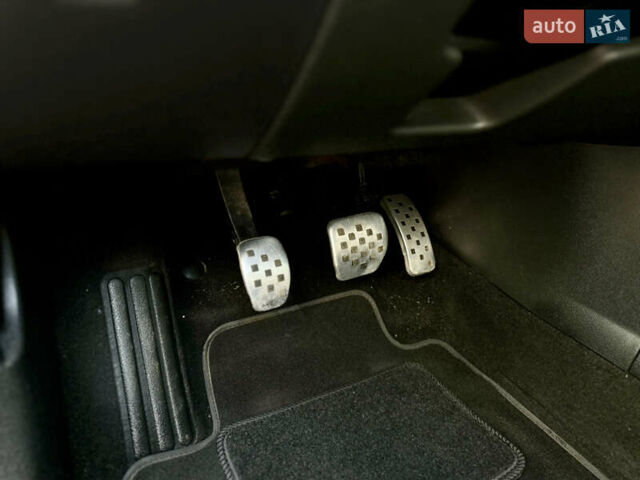 Синій Рено Меган, об'ємом двигуна 1.5 л та пробігом 230 тис. км за 9999 $, фото 12 на Automoto.ua
