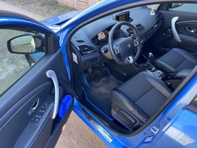 Синій Рено Меган, об'ємом двигуна 1.5 л та пробігом 236 тис. км за 8300 $, фото 2 на Automoto.ua