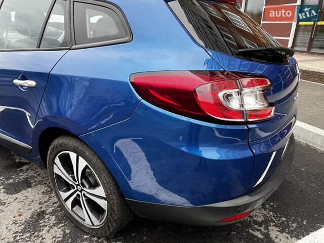 Синій Рено Меган, об'ємом двигуна 1.4 л та пробігом 238 тис. км за 6950 $, фото 16 на Automoto.ua