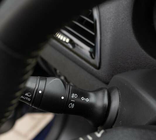 Синий Рено Меган, объемом двигателя 1.5 л и пробегом 233 тыс. км за 8199 $, фото 45 на Automoto.ua