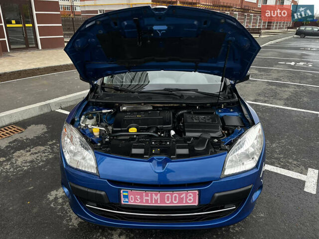 Синій Рено Меган, об'ємом двигуна 1.4 л та пробігом 238 тис. км за 6950 $, фото 80 на Automoto.ua