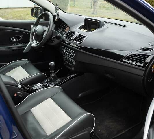 Синий Рено Меган, объемом двигателя 1.46 л и пробегом 197 тыс. км за 8199 $, фото 74 на Automoto.ua