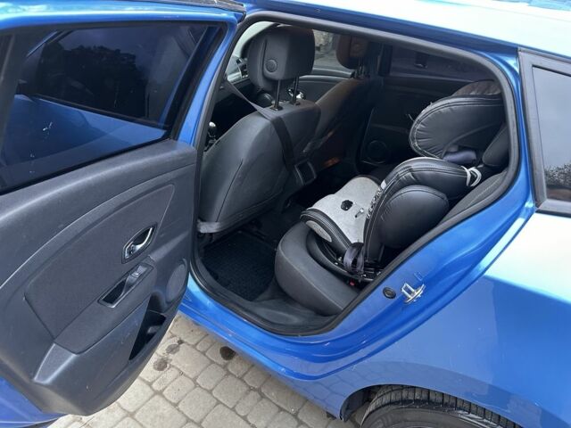 Синий Рено Меган, объемом двигателя 1.5 л и пробегом 216 тыс. км за 8250 $, фото 11 на Automoto.ua